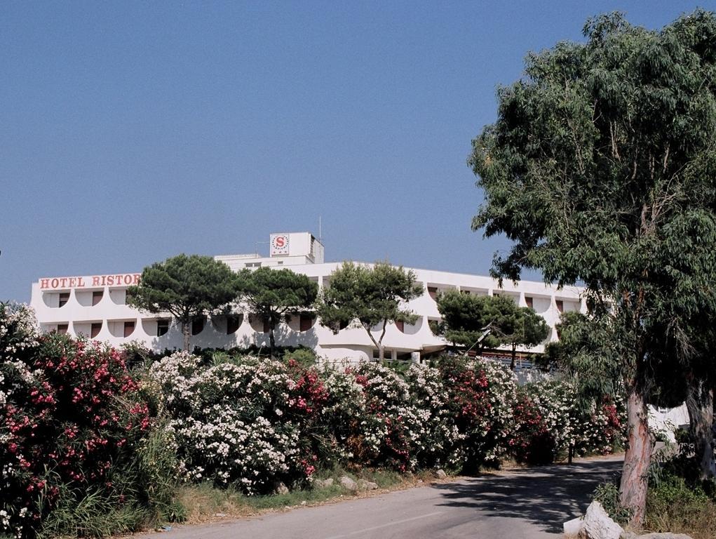 Hotel Sinuessa Terme Mondragone Exteriör bild